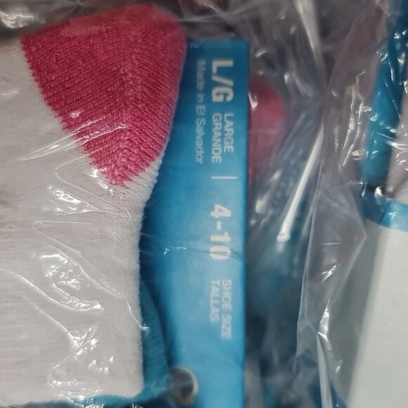 Hanes Kids Girls Crew Socks 6-Pack - Picture 4 of 7